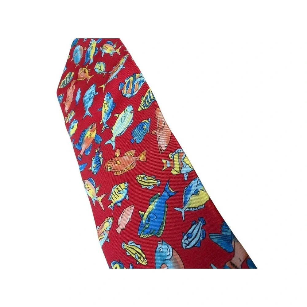 Gucci Mens Red Silk Tropical Fish Print Italian Designer Necktie Accessory‎ READ